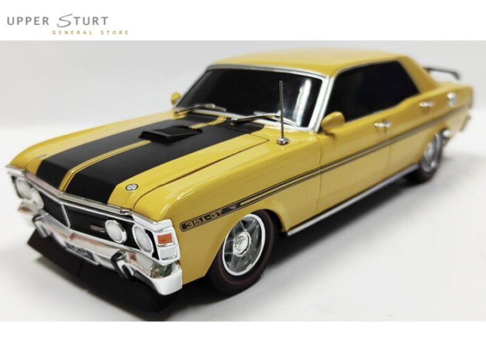Yellow Ford XY GTHO Spectra Rides Light Up Plastic Sealed Body 1:24 Scale DDA
