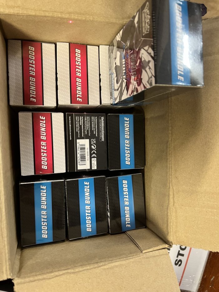 Pokémon TCG: Scarlet & Violet White Flare x 5 and Black Bolt x 5 Booster Bundle Factory Sealed