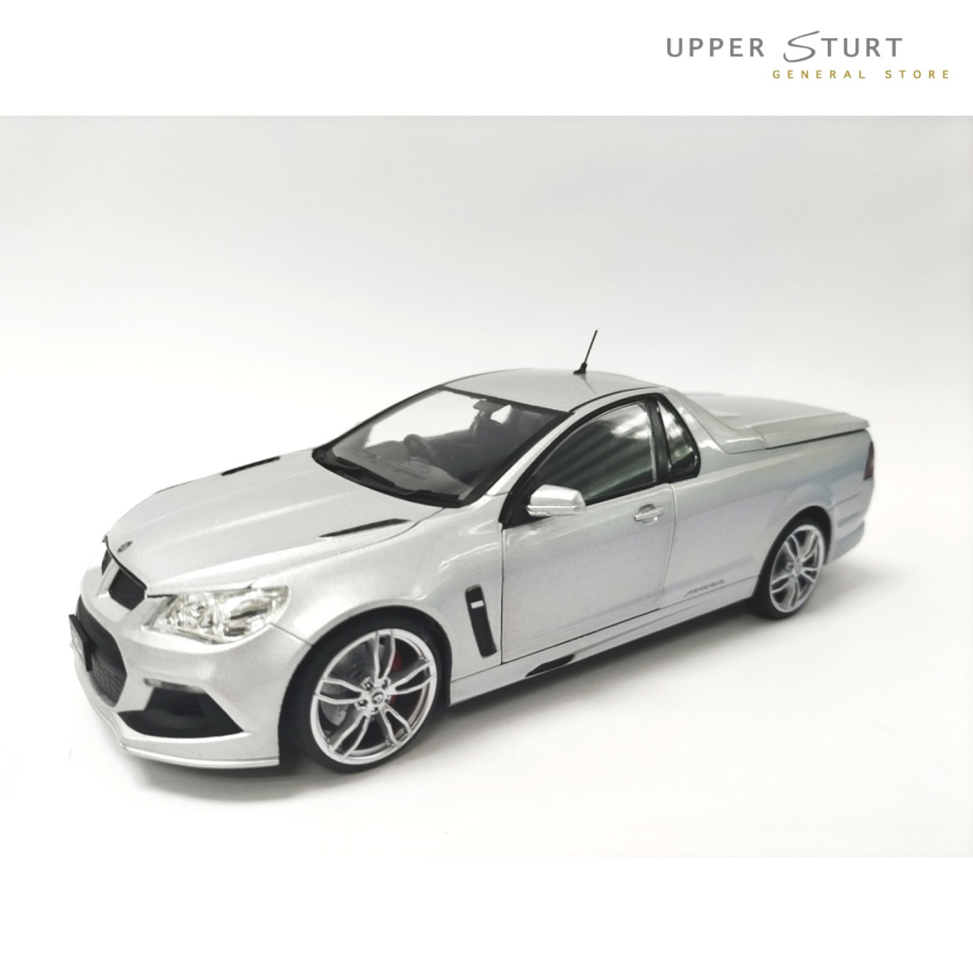 Holden Maloo Ute Silver Fully Detailed 1:24 Scale Diecast DDA EXPERT PACKAGING